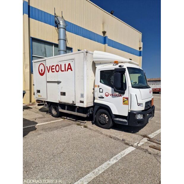 2015 رينو D-46377461