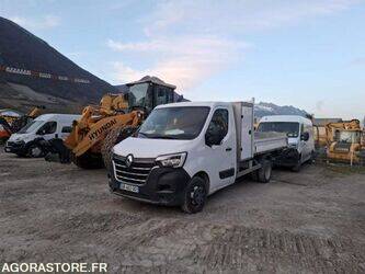 صورة ل شاحنات مسطحة 2021 رينو Master