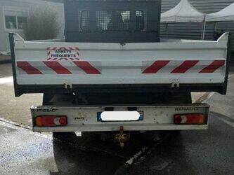 2012-renault-master-1438947-46377475