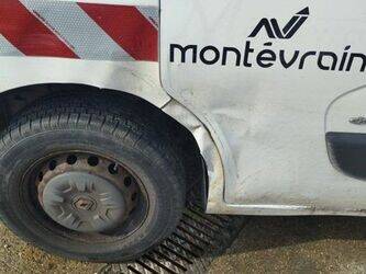 2012-renault-master-1438947-46377478