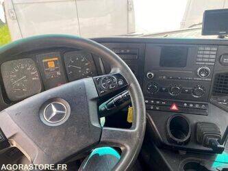 2018-mercedes-benz-arocs-1438950-46377507