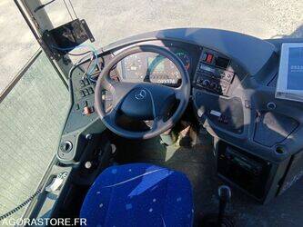 2009-mercedes-benz-intouro-1438956-46377557