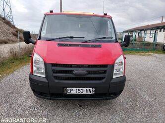 2007-ford-transit-1438957-46377561