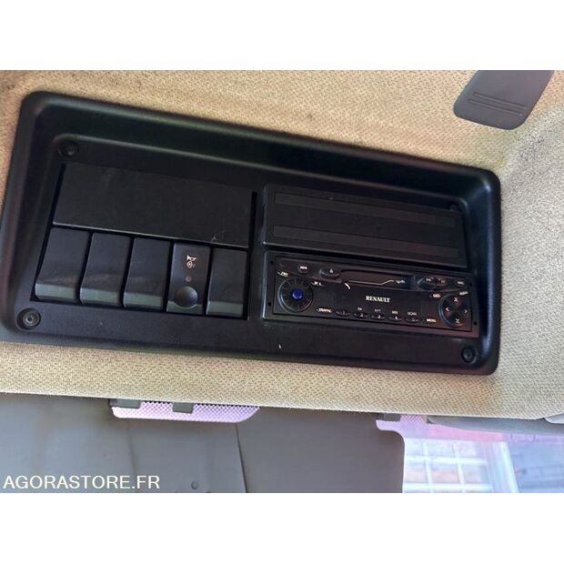 2002 رينو PREMIUM-46377628