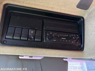 2002-renault-premium-1438959-46377628