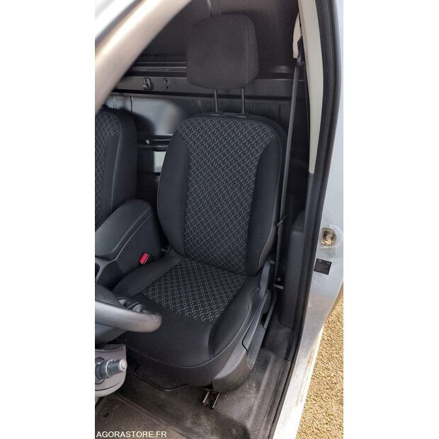 2013 Renault Kangoo-46377709