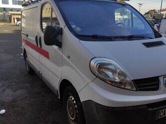 2012-renault-trafic-1438967-46377734