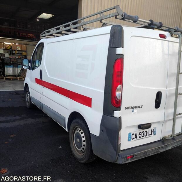 2012 رينو Trafic-46377736