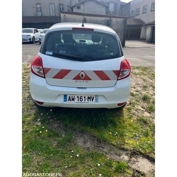 2010 Renault Clio-46377804