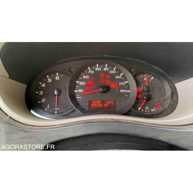 2013 Renault Master-46377887