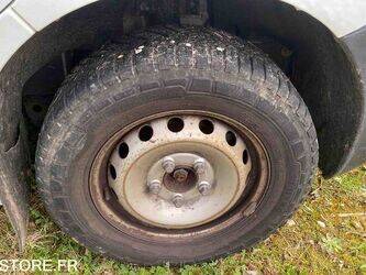 2013-renault-master-1438980-46377889