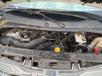 2013-renault-master-1438980-46377893