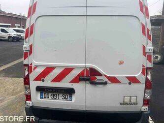 2014-renault-master-1438984-46377920