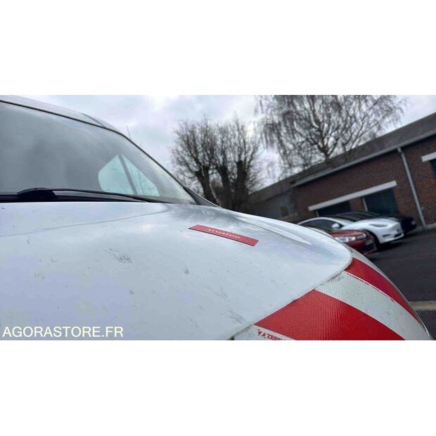 2014 رينو Master-46377924