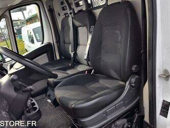 2016-peugeot-boxer-1438987-46377962