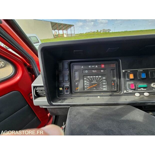 1988 Renault Master-46377996