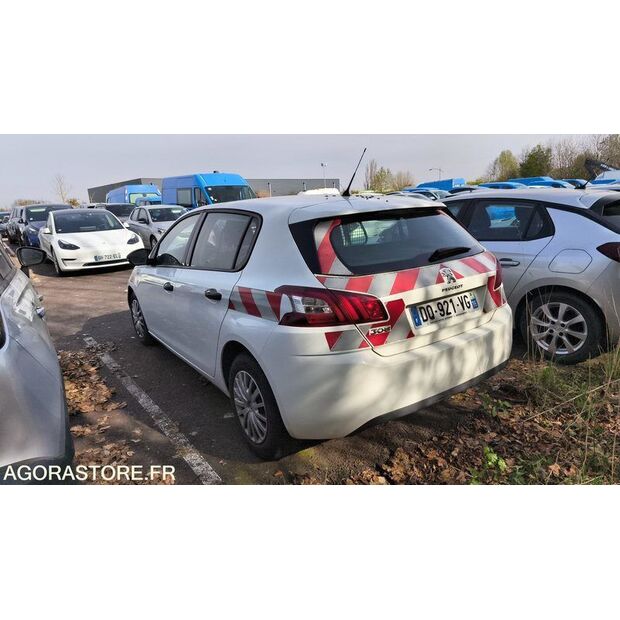 2015 بيجو 308-46378068