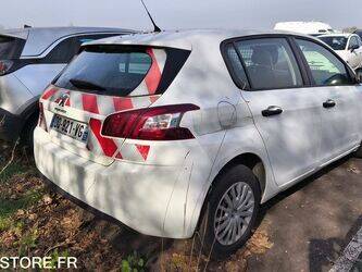 2015-peugeot-308-1438993-46378069