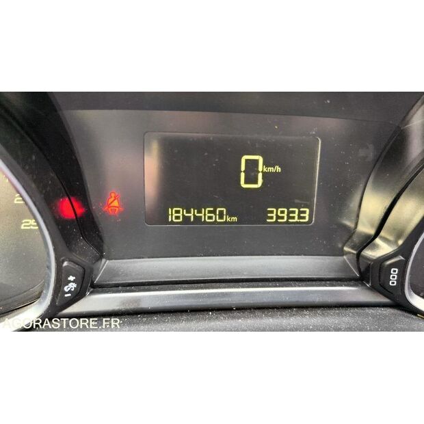 2015 بيجو 308-46378074