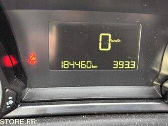 2015-peugeot-308-1438993-46378074