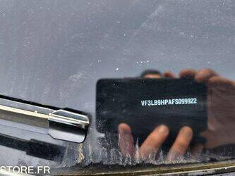 2015-peugeot-308-1438993-46378075