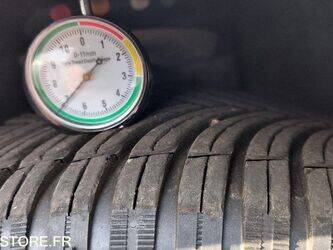 2015-peugeot-308-1438993-46378090