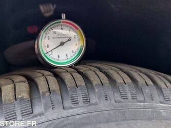 2015-peugeot-308-1438993-46378091