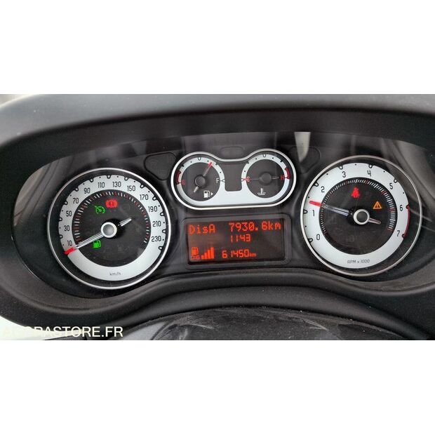 2016 Fiat 500-46378154