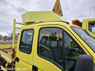 2009-renault-master-1439001-46378201