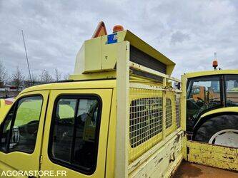 2009-renault-master-1439001-46378220