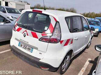 2015-renault-megane-1439004-46378255