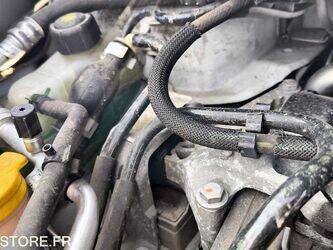 2015-renault-megane-1439004-46378261