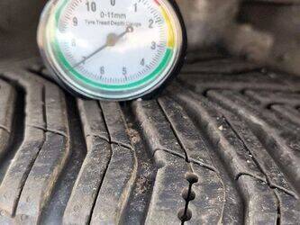 2015-renault-megane-1439004-46378271