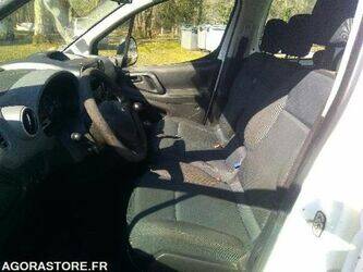 2010-peugeot-partner-1439008-46378299