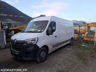 صورة ل عربات 2022 رينو Master