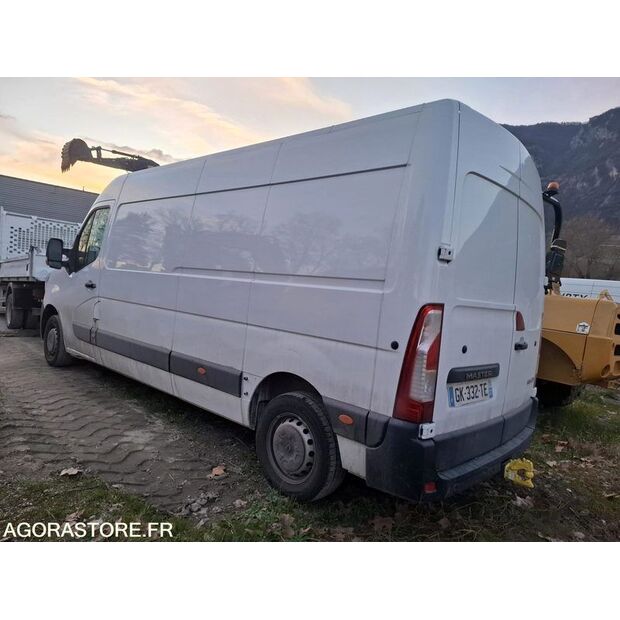 2022 رينو Master-46378361