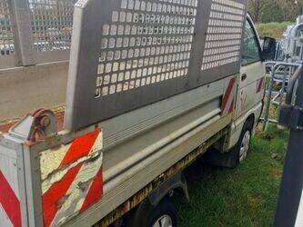 2015-piaggio-porter-1439016-46378366