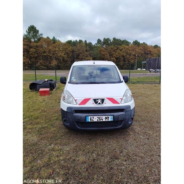 2010 Peugeot PARTNER-46378389