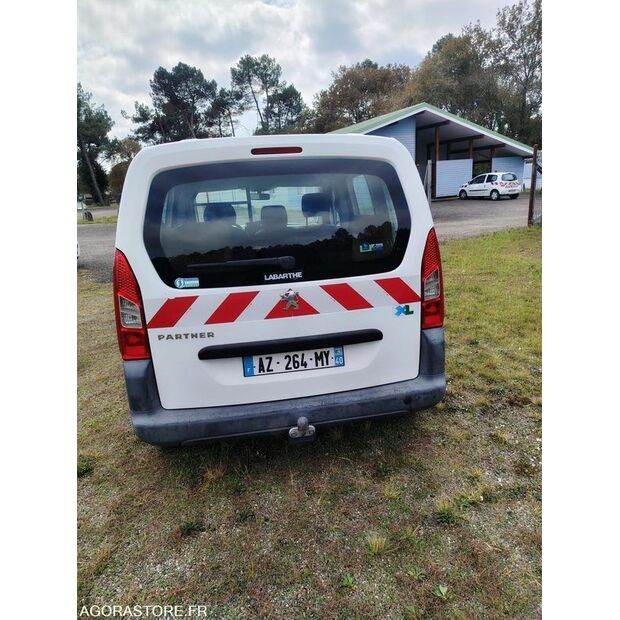 2010 Peugeot PARTNER-46378390