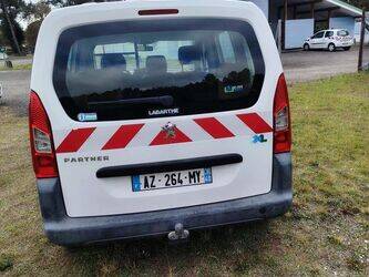 2010-peugeot-partner-1439018-46378390