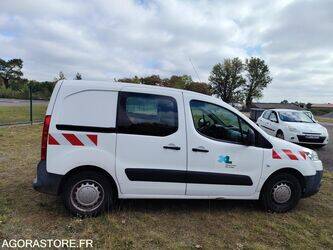 2010-peugeot-partner-1439018-46378391