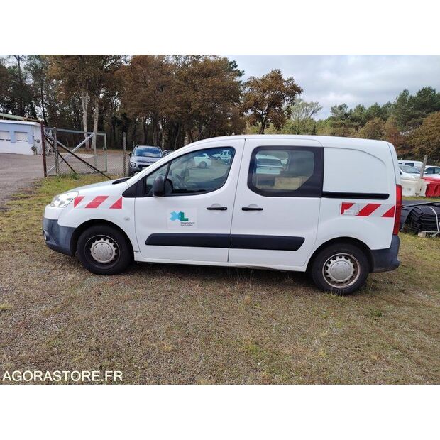 2010 Peugeot PARTNER-46378392