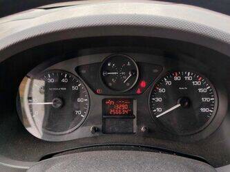 2010-peugeot-partner-1439018-46378393