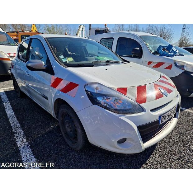2011 Renault Clio-46378408