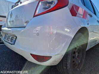 2011-renault-clio-1438493-46378417