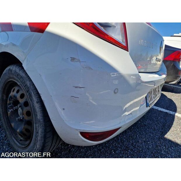 2011 Renault Clio-46378420