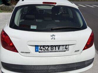 2008-peugeot-207-1438501-46378443