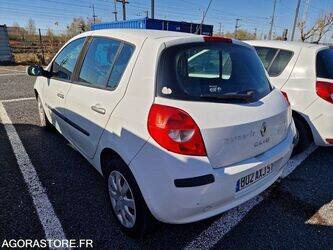 2008-renault-clio-1438508-46378450