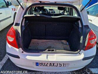 2008-renault-clio-1438508-46378465
