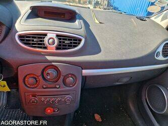 2008-renault-clio-1438508-46378479
